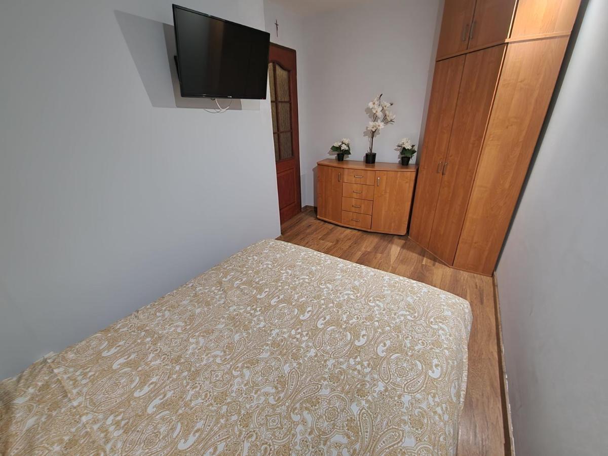 View Apartments And Rooms Apartment Warsaw