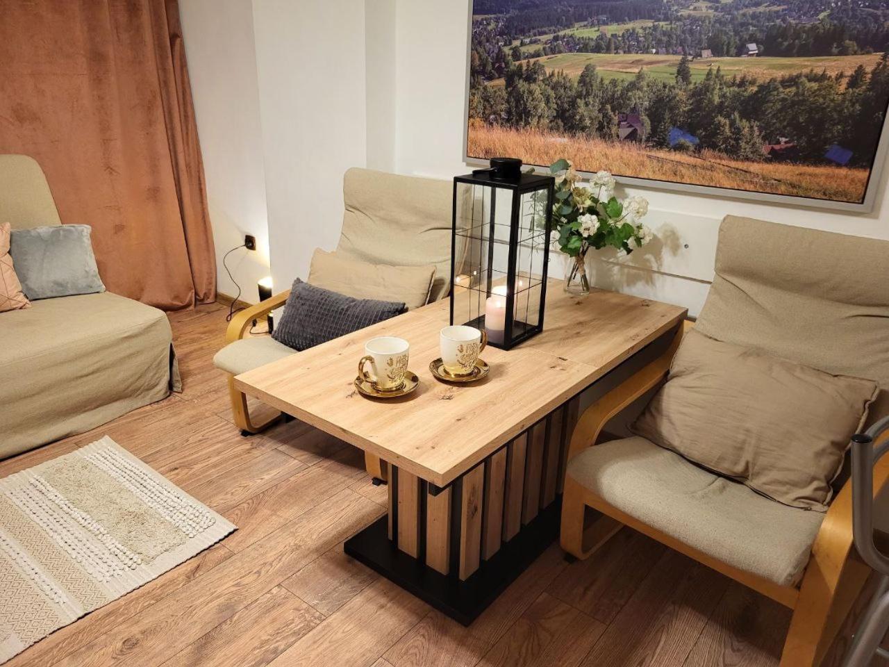 View Apartments And Rooms *